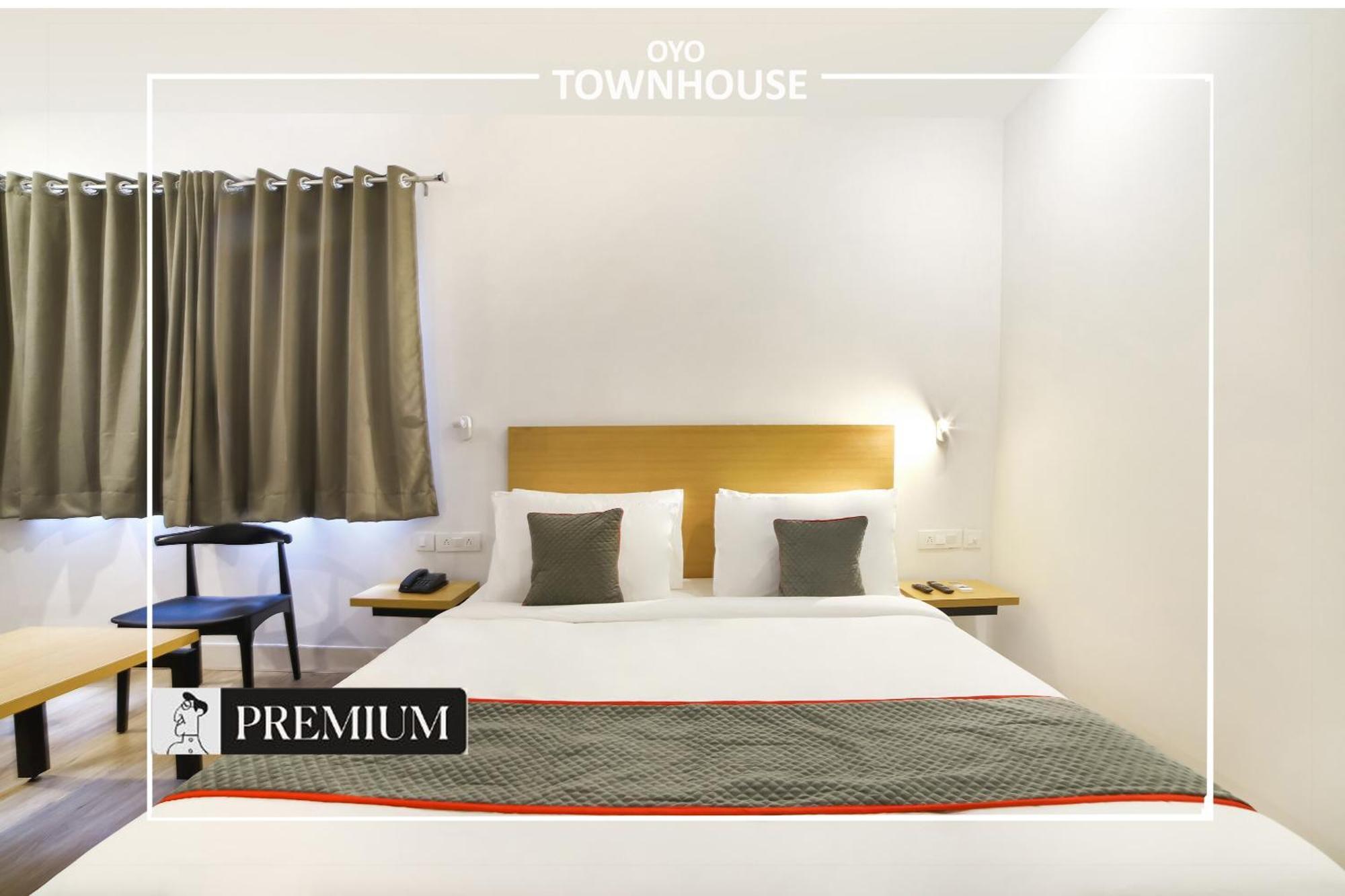 Oyo Townhouse 120 Shushant Lok Γκουργκάον Εξωτερικό φωτογραφία