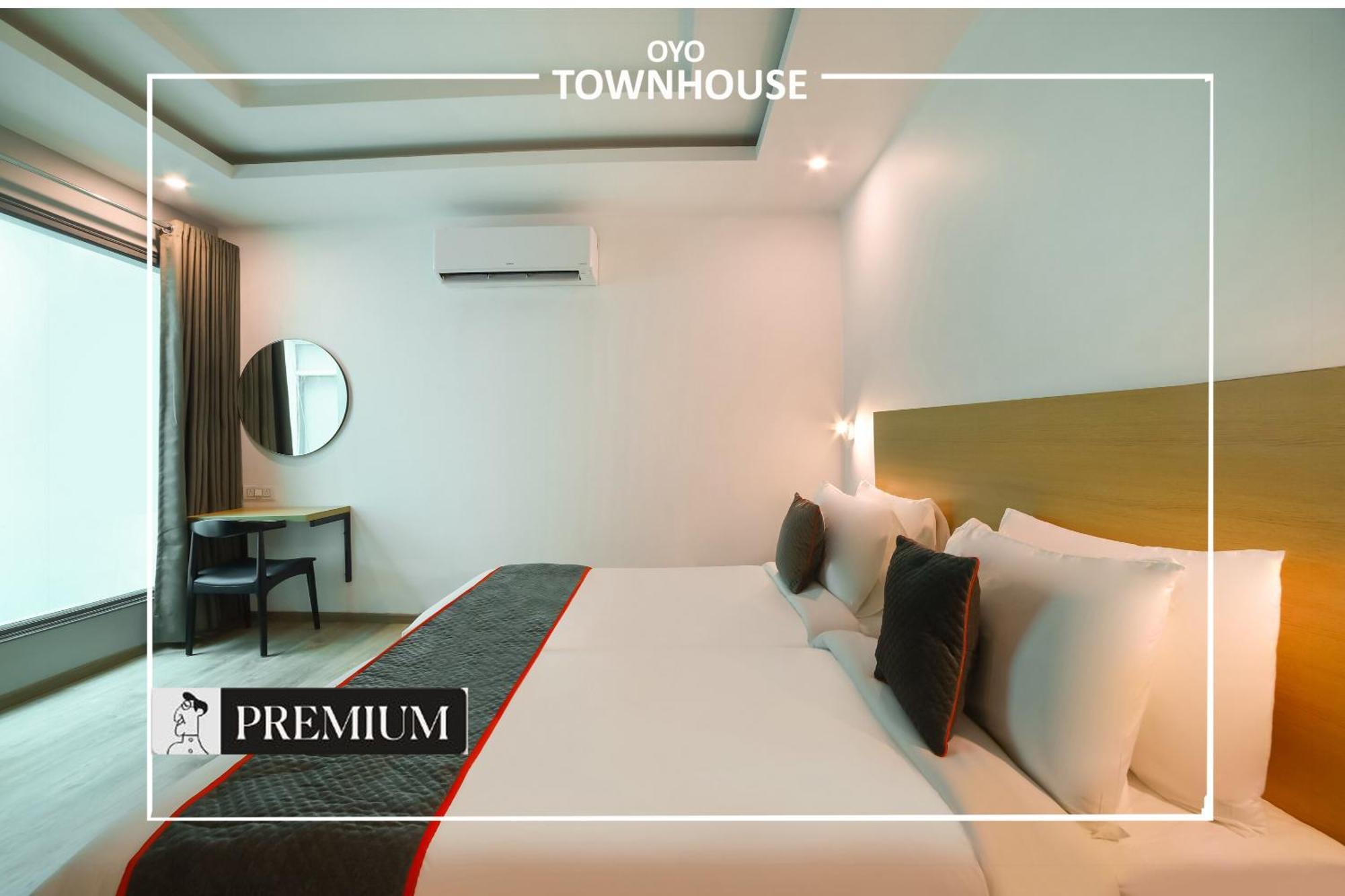 Oyo Townhouse 120 Shushant Lok Γκουργκάον Εξωτερικό φωτογραφία