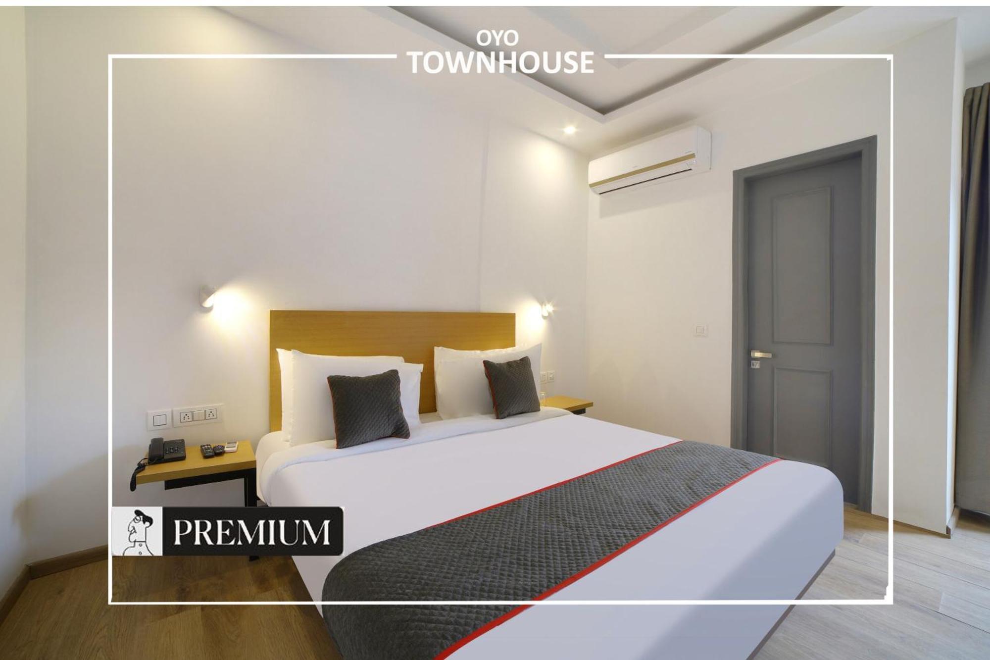 Oyo Townhouse 120 Shushant Lok Γκουργκάον Εξωτερικό φωτογραφία