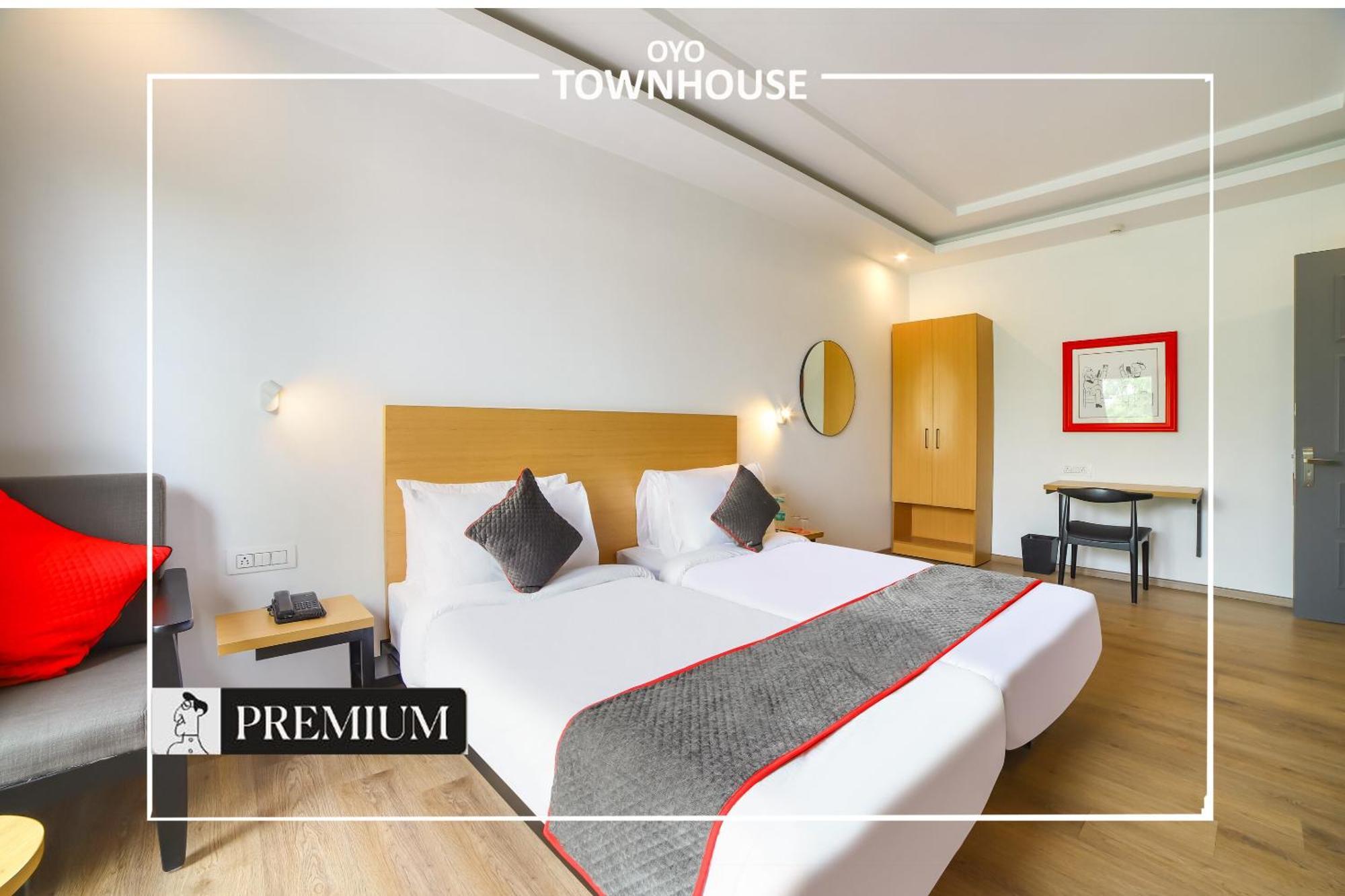 Oyo Townhouse 120 Shushant Lok Γκουργκάον Εξωτερικό φωτογραφία