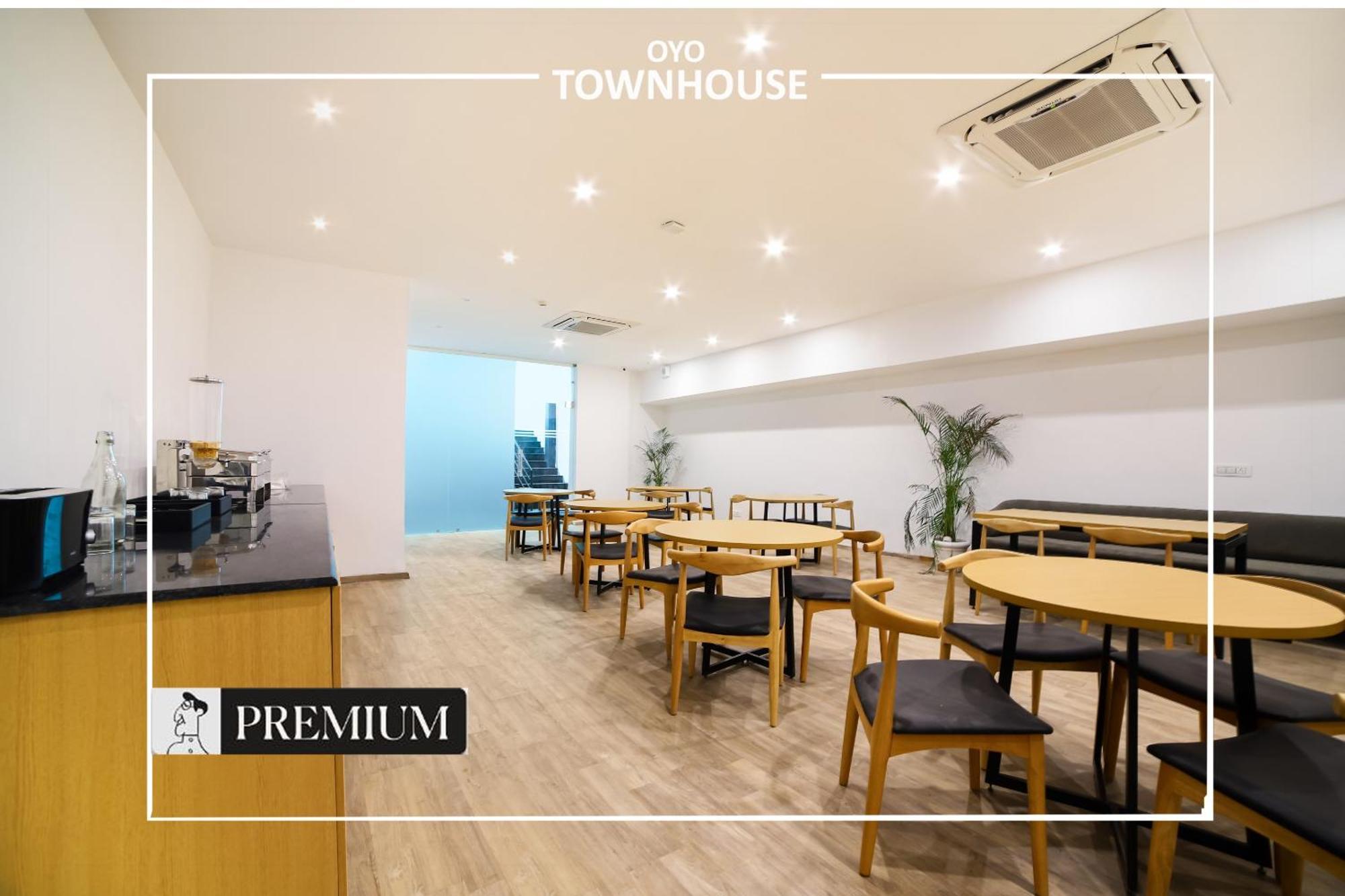 Oyo Townhouse 120 Shushant Lok Γκουργκάον Εξωτερικό φωτογραφία